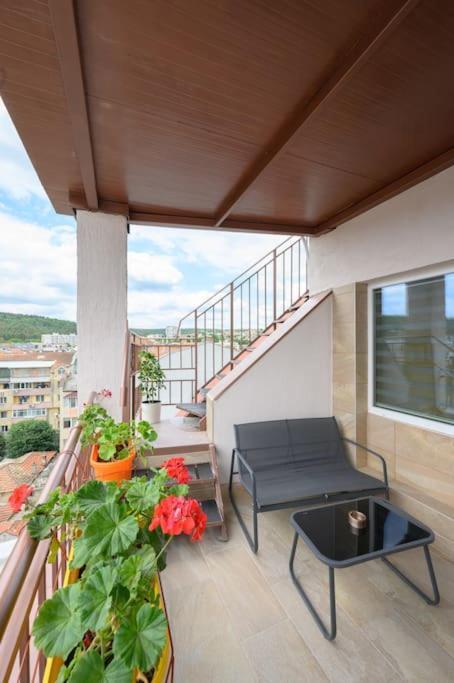 Sunset Luxury Apartment Varna Esterno foto