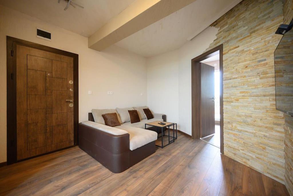 Sunset Luxury Apartment Varna Esterno foto