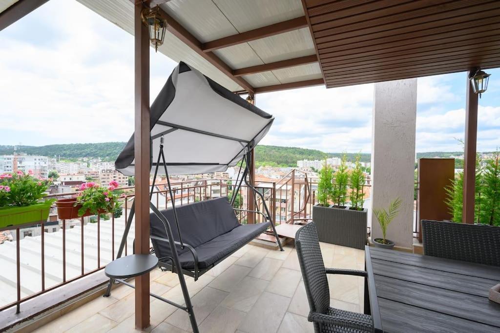 Sunset Luxury Apartment Varna Esterno foto