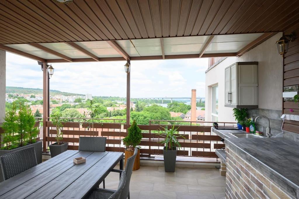 Sunset Luxury Apartment Varna Esterno foto